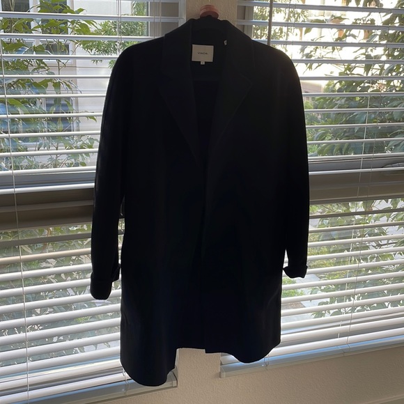 Authentic Vince wool/cashmere coat. All black. Size M. Pre-loved condition - Picture 2 of 5